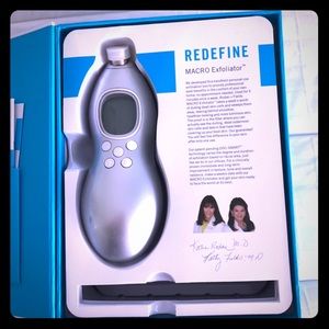 Redefine MACRO exfoliator